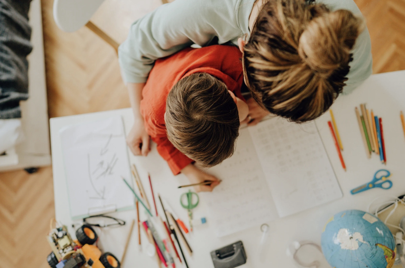 8 Things I Learned My First Year of Homeschooling a First Grader and a Kindergartener